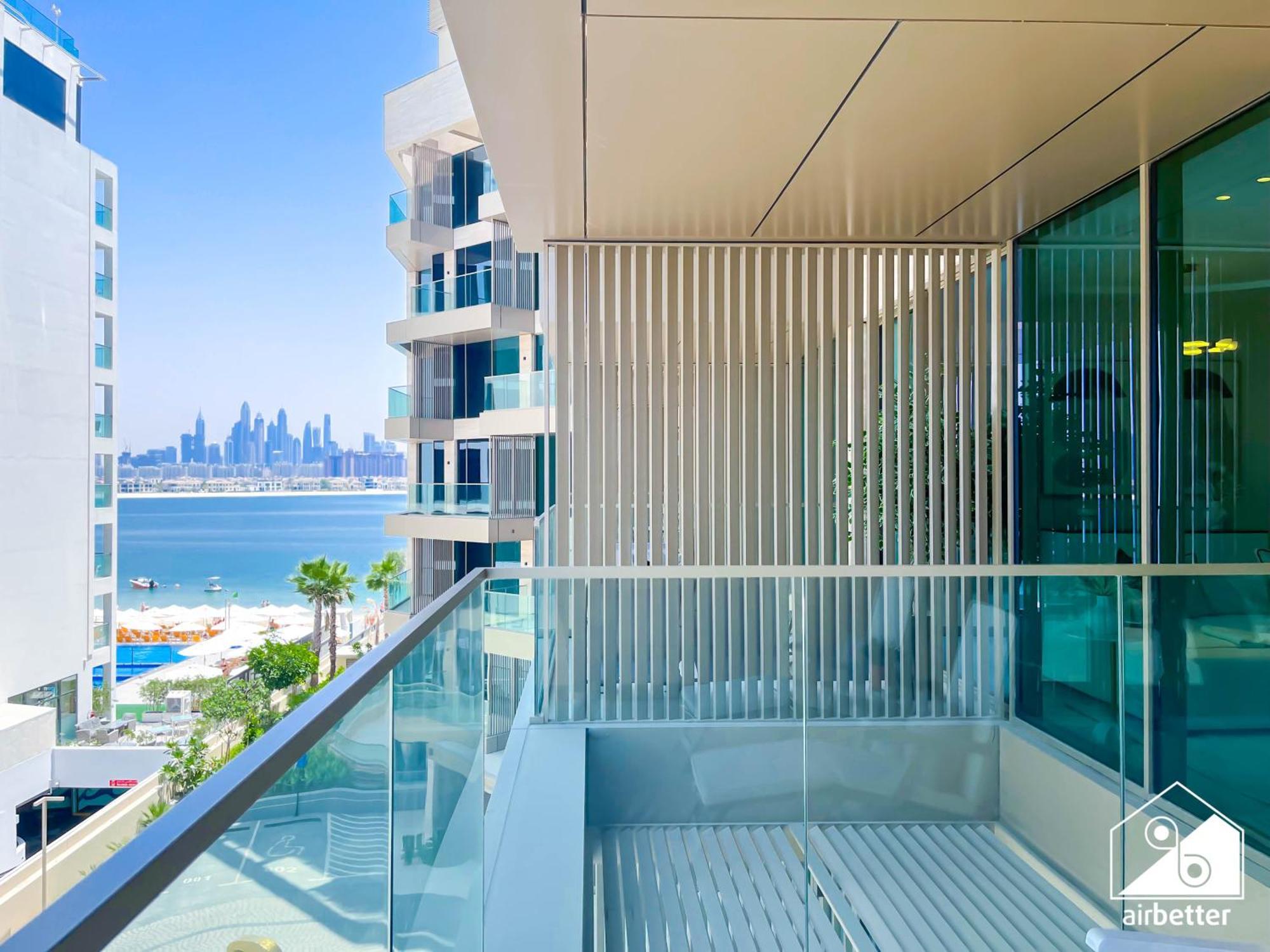 Seafront Serenity Palm Escape With Pool Access Appartement *