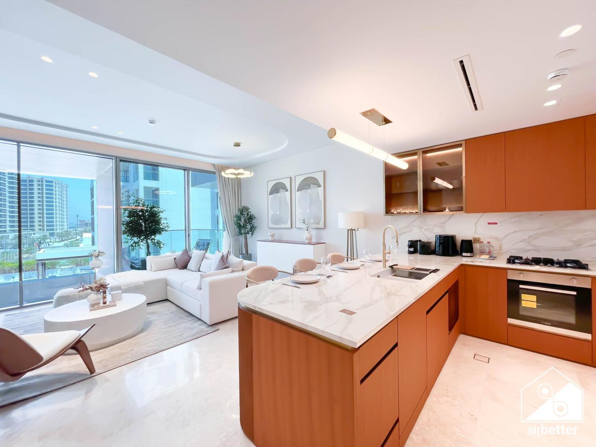 Seafront Serenity Palm Escape With Pool Access *