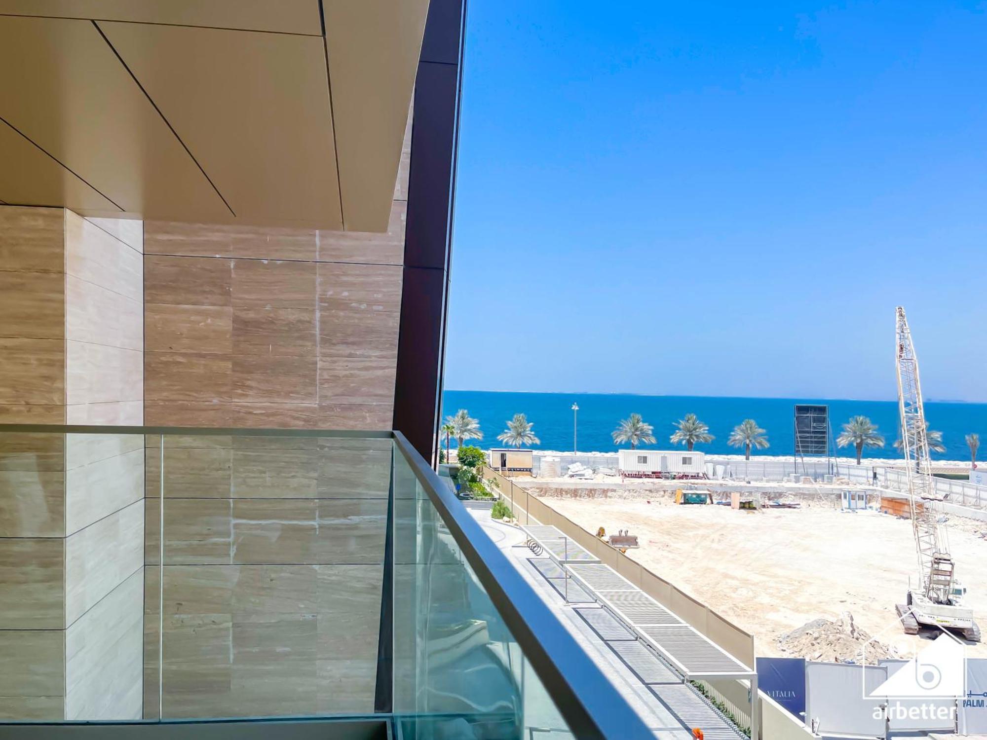 Seafront Serenity Palm Escape With Pool Access Appartement Dubai